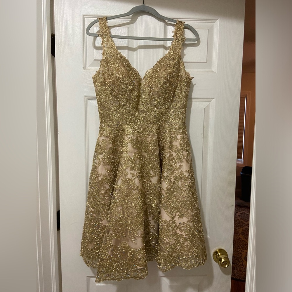 Short Gold Cocktail/Prom/Homecoming Aspeed Dress